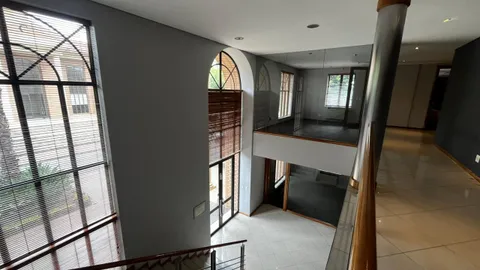 28 Sloane Street, Bryanston